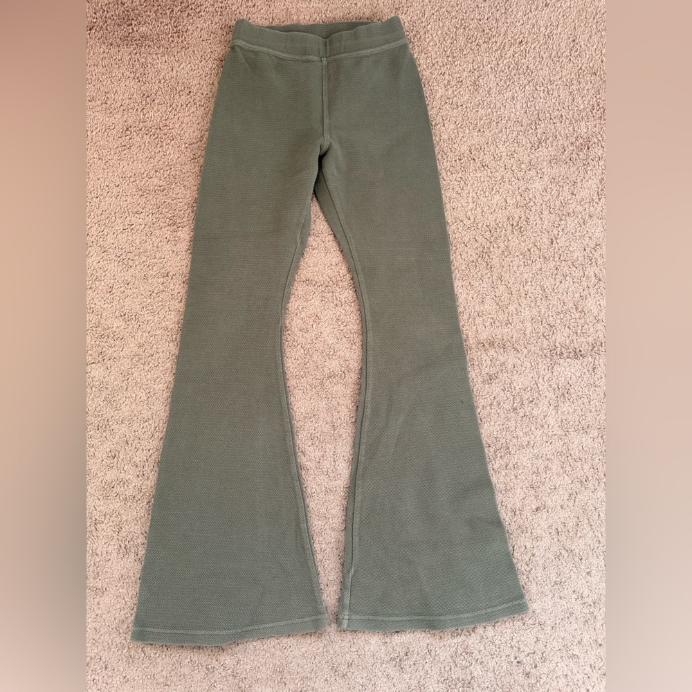 Flare Rib Green Pants